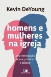 Homens e mulheres na igreja